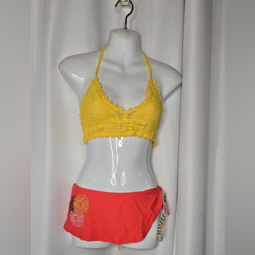 (Bundle & Save - 2 for $25) NWT Via Brasil bikini bottom